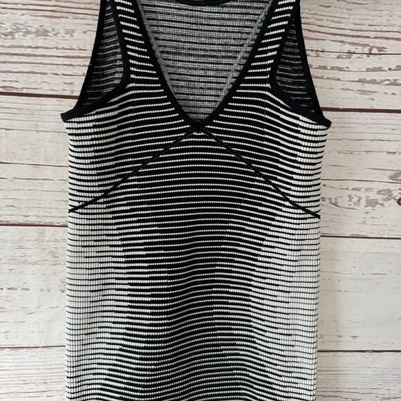 BCBGeneration Women's Striped Ribbed Stretch Bodycon Dress Size XS/S - Picture 8 of 9